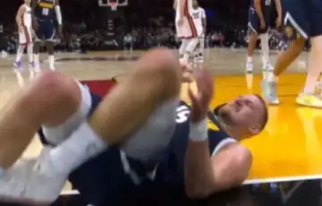 Nikola Jokic povreda 12