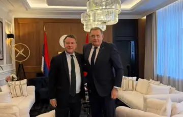 Jean Lin Lacapelle francuski parlamentarac milorad dodik