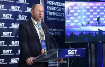 Luka Petrovic SET foto Miomir Jakovljevic ringier 5 scaled 1 872x610