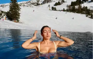 Hana Hadziavdagic u kupacem kostimu na snijegu 1