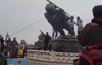 Dirija 01 Sirijska vojska zauzela grad Raqqu