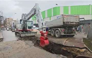 Zenica Trg Alije Izetbegovica radovi 02