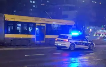 Tramvaj udario pjesaka 02