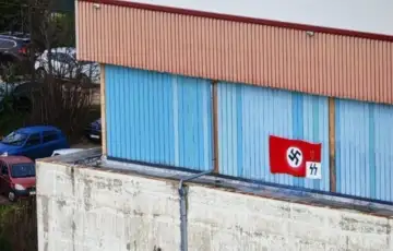 Rijeka nacisticki simboli na dvorani