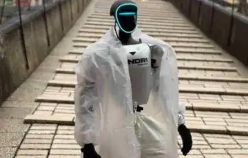 Humanoidni robot Roby