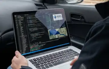 Car Intelligence auto spijuniranje