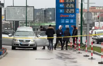 Pucnjava 02 Muskarac je zaustavljen kod Gazprom pumpe na Stupu