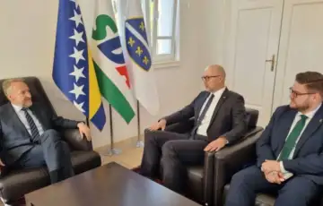 Bakir izetbegovic slovacka