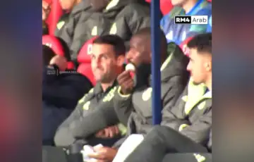 Zvijezda Real Madrida iftarila na klupi za rezervne igrace tokom utakmice