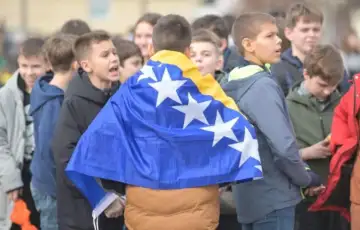 Dan nezavisnosti defile ucenika osnovnih i srednjih skola povodom dana nezavisnosti bih37062