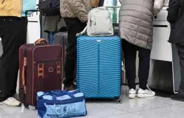 Aerodrom avion putnici 872x610