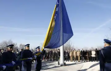 Dan nezavisnosti zastava Hum dan nezavisnosti 872x610