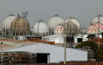 Plin Rezervoari za skladistenje tecnog naftnog gasa LPG u Pintu blizu Madrida 5 marta 2026 OSCAR DEL POZO AFP