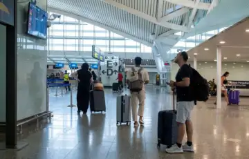 Aerodrom avion putnici 872x610