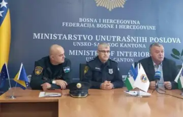 Politicari u USK sebi povecali platu za 40 a policajcima za 100  Sindikat policije Unsko-sanskog kantona