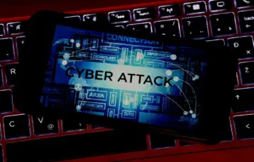 Hakeri spijuniranje telefon