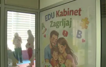 Srebrenica poteskoce u razvoju Zagrljaj