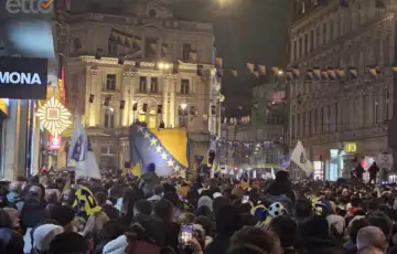 Slavlje zmajevi/ etto.ba