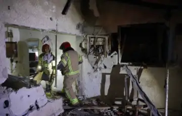 Izrael 04 napad Irana Iranske rakete unistile zgradu u Ramat Ganu