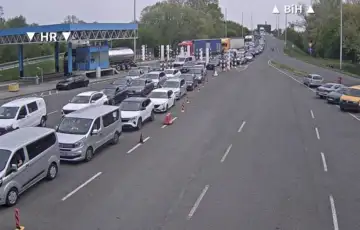 Duge kolone na izlazu iz Bi H