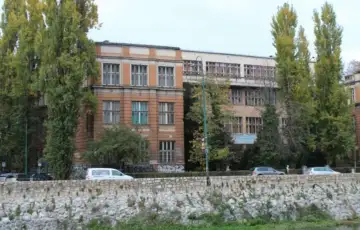 Gimnazija obala 872x610