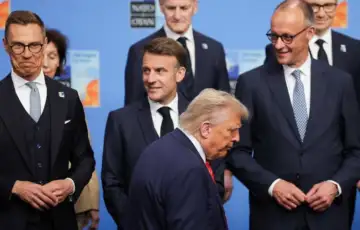 Trump macron nato 1410 189