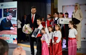 Opcina stari grad 2. maj svecanost/ Opcina Stari grad