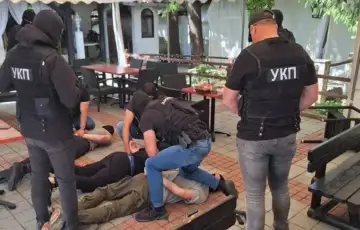 Prijedor 05 uhapsen policajac i dvije osobe pronadeni raketni bacaci