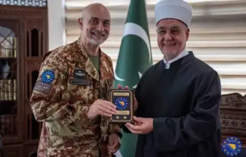 eufor Maurizio Fronda i reis Kavazovic