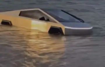 Teksas tesla u vodi
