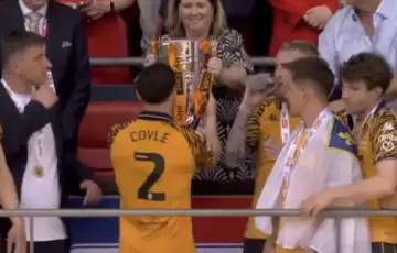 IMG Hull city hadziahmetovic zastava ljiljana