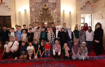 U gazi husrev begovoj dzamiji proglaseni pobjednici 28 finalnog takmicenja polaznika mektepske pouke i dodijeljena priznanja74627