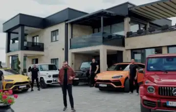Emir Bruncevic Pjevač iz Sandžaka pokazao u spotu vozni park od 1.200.000 eura