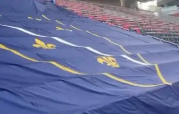 Amerik zastava tribine ljiljani