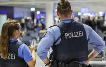 Policija njemacka 872x610