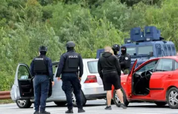 Policija srbija automobili 872x610