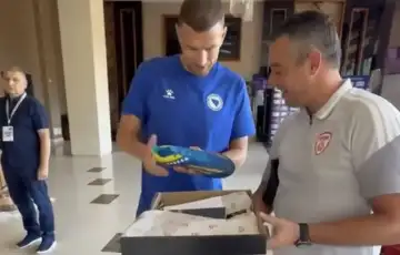 Edin dzeko kopacke