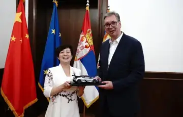 Vucic i Stela Li Byd