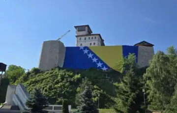 Gradacac kula gradascevica zastava bih