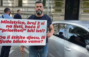 Mirnes Fatić protest 872x610