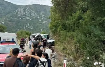 Saobracajna nesreca crna gora kombi sletio s puta