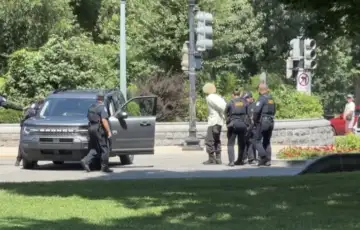Washington haosenje ispred američkog Kapitola