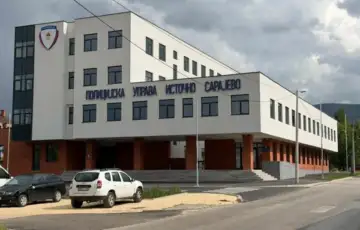 Policija pale 840x610