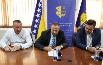Vlada bpk 1784889098
