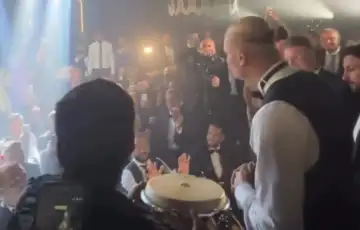 Haland bubnjevi donarumino vjenčanje