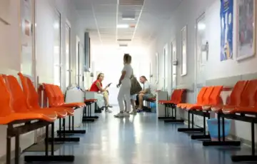 Bolnica dom zdravlja cekaonica