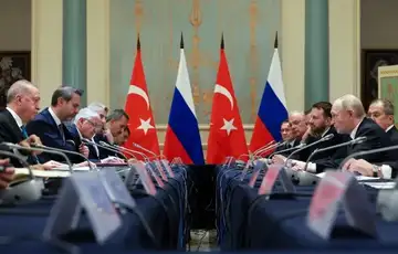 900 0 1781351090xturqi rusi 413