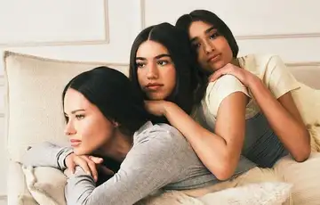 Adriana Lima  s kćerkama