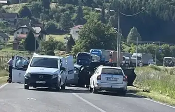 Banja Luka saobracajna nesreca roclana porodica iz Rusije povrijedena Foto: RTRS