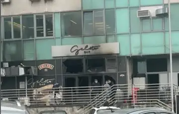 Beogradu zapaljen jos jedan kafic 12